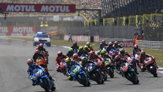 Il via del GP di Assen della MotoGP. Ciam-Cast