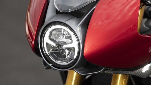 Mono faro full Led per la Speed Triple RR