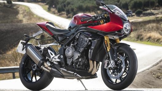 Grande feeling tra i cordoli per la Triumph Speed Triple RR