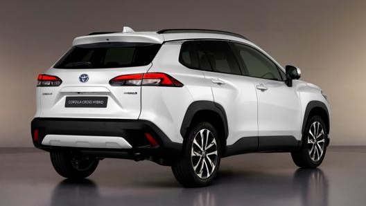 Il Suv Corolla Cross si colloca tra C-HR e Rav4