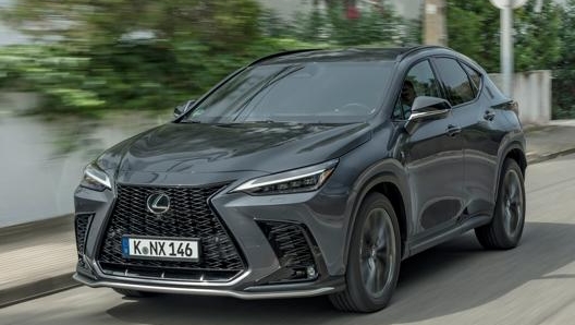 Il Suv ibrido plug-in Lexus NX 450h+ arriverà a gennaio