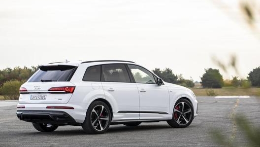 L’Audi Q7 60 TFSIe con nuovo motore ibrido plug-in