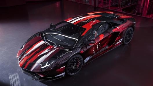 La Lamborghini Aventador S personalizzata dal fashion designer Yamamoto