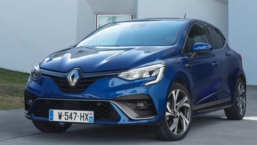 La nuova Renault Clio Hybrid in promozione