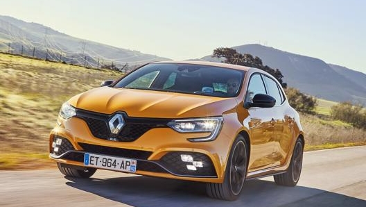 Renault Megane è disponibile con motori benzina, diesel ed elettrica