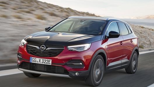 Opel Grandland X è disponibile anche con motore diesel 1.6 Diesel da 120 cavalli