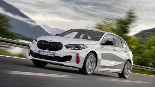 La nuova Bmw  Serie 1 128ti si pone un gradino sotto la versione “M”