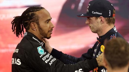 Lewis Hamilton e Max Verstappen ad Abu Dhabi. Getty