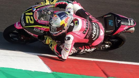 Il ceco Filip Salac è il più veloce nel secondo turno di prove libere in Moto 3. Ansa