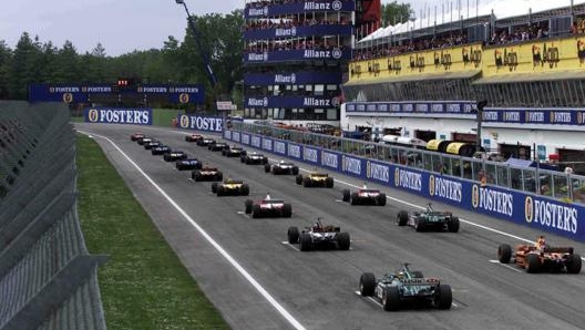 Il rettilineo del circuito di Imola. LaPresse