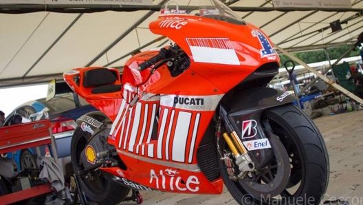 Su un sito tedesco  in vendita una Ducati Desmosedici GP8. Cecconi