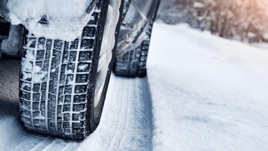 Si avvicina la data in cui scatta lobbligo di montare le gomme invernali: si parte il 15 ottobre in  Valle dAosta