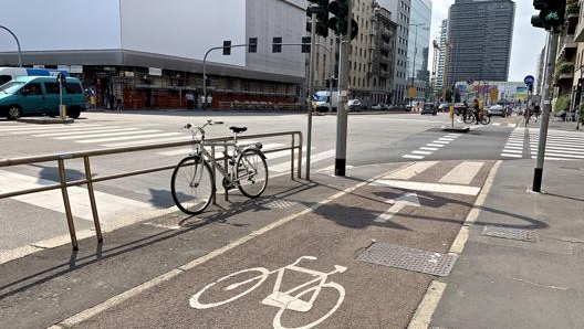 Pista ciclabile a Milano. Masperi