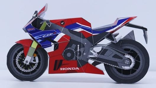 Fireblade, sogno impossibile? Costruitela di carta!