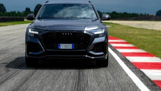 Audi RS Q8 dispone di un programma di guida dedicato al fuoristrada