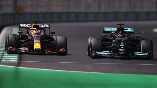 Max Verstappen contro Lewis hamilton. Getty