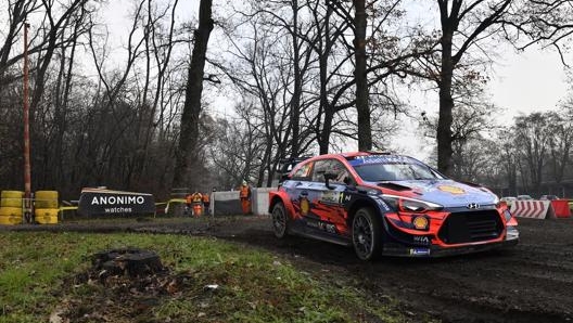 Il belga Neuville su Hyundai i20 Coupé Wrc