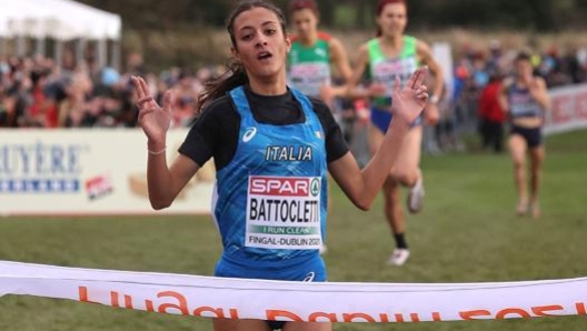 La tripletta di Nadia Battocletti, 21 anni. Colombo