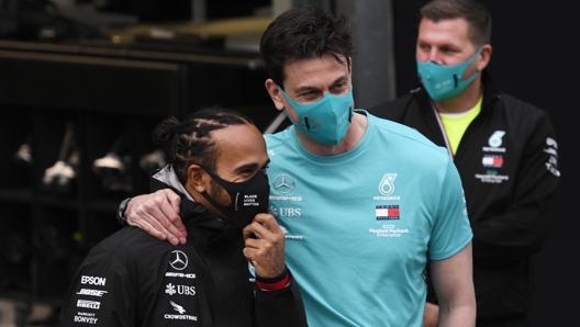 Lewis Hamlton, 35 anni con il suo team principal, Toto Wolff, 48. Getty Images