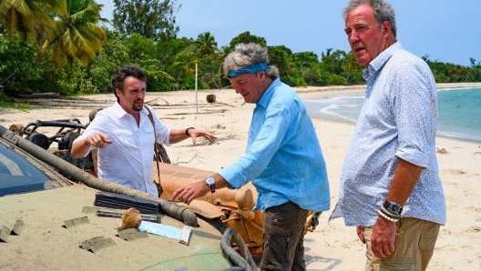 Richard Hammond, James May e Jeremy Clarkson protagonisti di The Grand Tour: A Massive Hunt, visibile su Amazon Prime Video