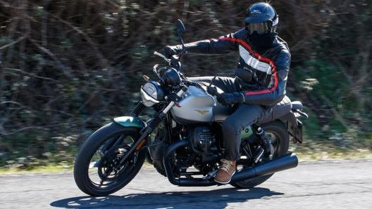 Il nuovo motore 850 cc è ancora più ricco di coppia e non ha perso la classica tonalità del bicilindrico di Mandello