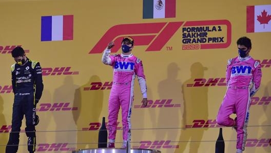 Perez al centro tra Ocon (a destra) e Stroll. Epa