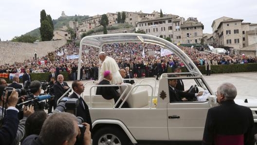 La Mercedes Classe G ad Assisi nell’ottobre 2013. Ap