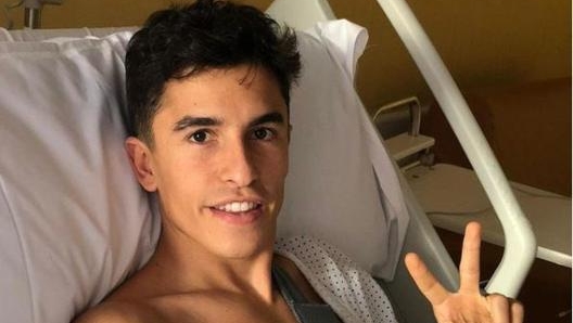 Marquez ha vissuto un 2020 da incubo, con tre operazioni all’omero destro fratturato (foto @marcmarquez93)