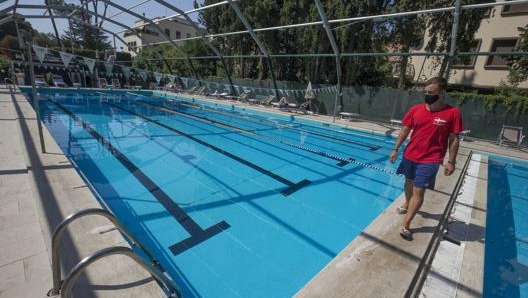 Chiuse ancora anche le piscine. Benvegnù