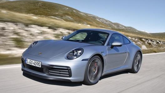 La Porsche 911 è il modello più venduto del segmento F con 1.018 unità