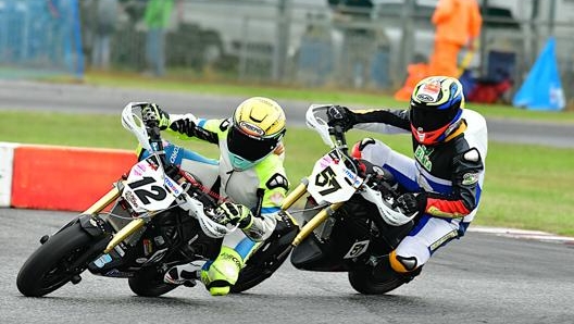 Piloti in azione durante la gara sul circuito di Jesolo