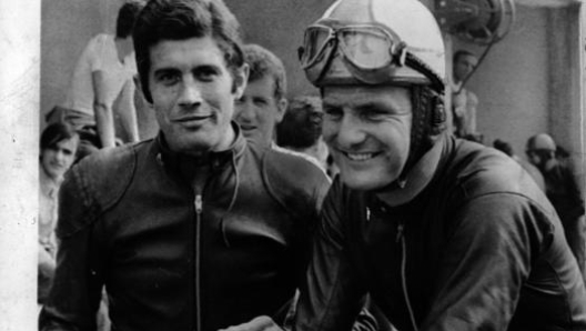 Agostini e Hailwood nel 1968. Ansa