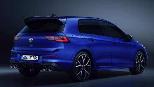 La quinta generazione di Golf R, ora con 320 Cv di potenza