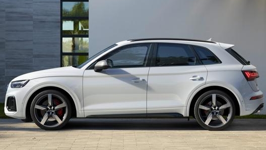 Look energico per la nuova serie del Suv SQ5