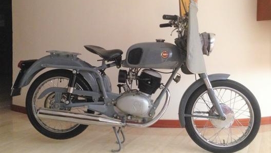 Una Gilera Giubileo 124