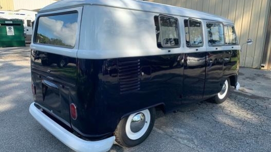 La trequarti posteriore del Volkswagen Type 2