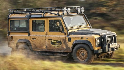 La Land Rover Defender Works V8 Trophy