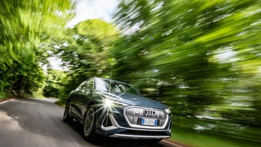 La Audi e-tron 55 Sportback il primo suv totalmente elettrico del marchio dei quattro anelli