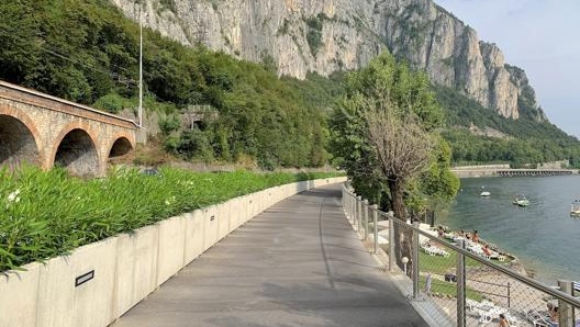 La ciclo-pedonale che collega Lecco, località Caviate, all’area di Pradello (Abbadia Lariana), sul Lago di Como. Masperi