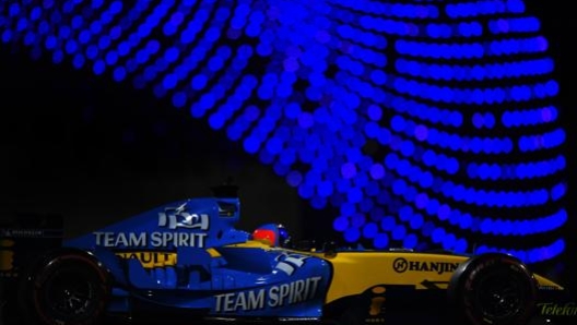 Alonso sulla Renault R25 ad Abu Dhabi. Getty