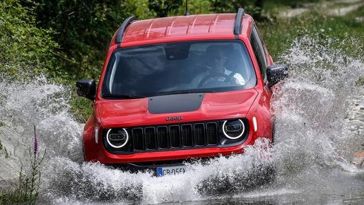 Jeep Renegade 4xe in azione