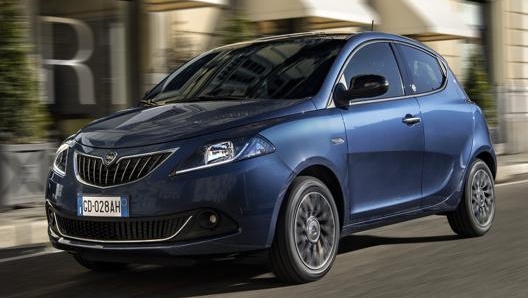 Il frontale della nuova Lancia Ypsilon