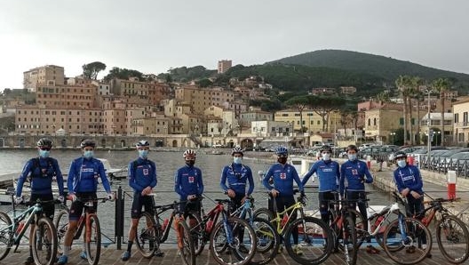 Gli atleti della Nazionale azzurra di mtb cross country all’Isola d’Elba