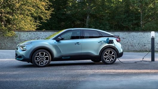 La e-C4 è il modello più recente nel line-up elettrico Citroen