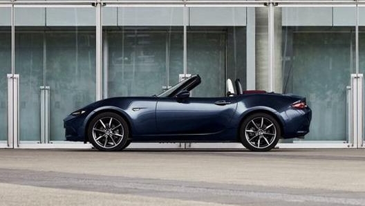 La Mazda MX-5 si rinnova per il 2021