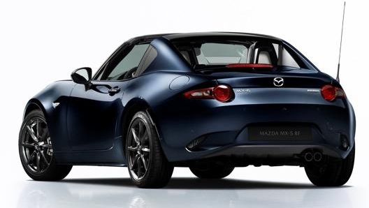 La MX-5 RF ha il tetto rigido retrattile