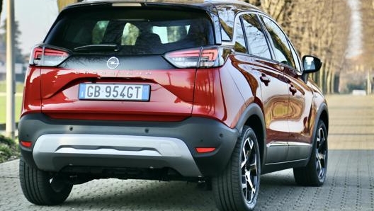 Il bagagliaio di Opel Crossland ha capienza minima di 410 litri, massima pari a 1.255 litri