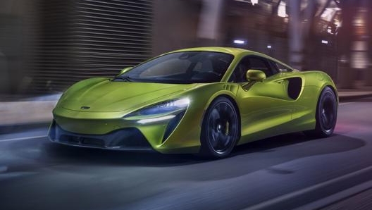 La McLaren Artura è la prima ibrida plug-in della casa di Woking