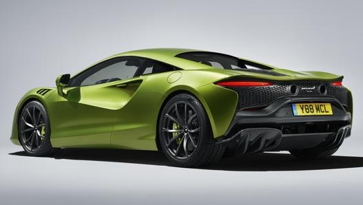 La linea della Artura rimanda agli stilemi di McLaren