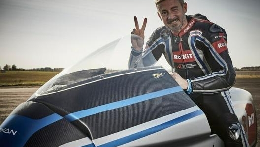 Max Biaggi ha appena compiuto 50 anni. Ma la passione è quella di un ragazzino